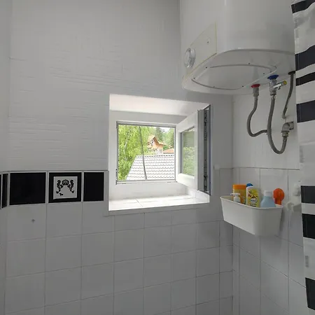 Apartment Rahat *